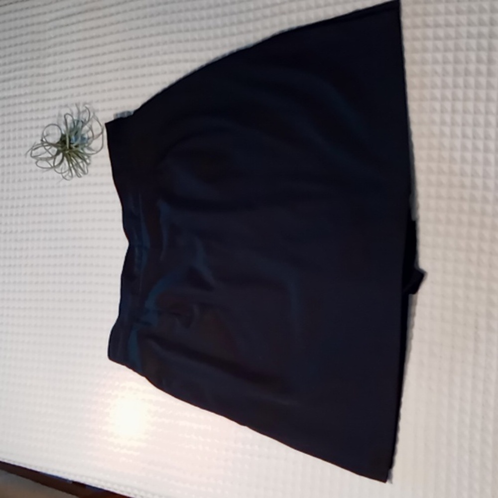 Bette & Court Ladies Golf/Tennis Skort Navy Size 6